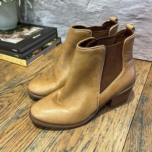 INC INTERNATIONAL CONCEPTS Tan Ankle Boots Size 6.5